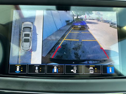 Used 2024 Buick Enclave Avenir w/ Avenir Technology Package FWD image 17