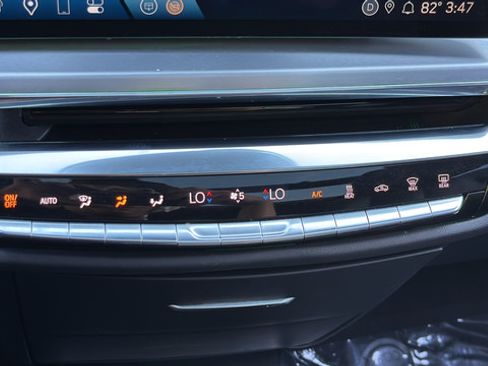 Used 2024 Cadillac Lyriq Luxury RWD image 25