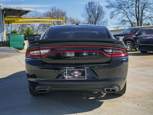 Used 2021 Dodge Charger SXT w/ Blacktop Package image 27