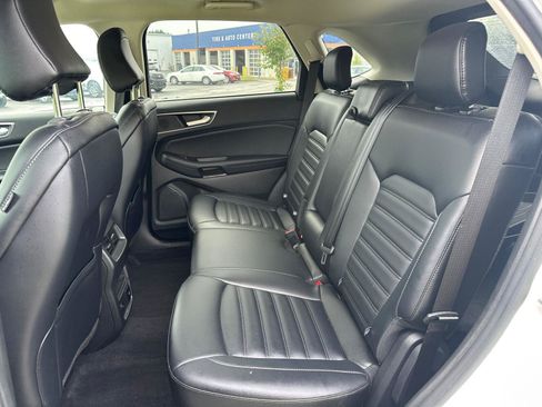 Used 2023 Ford Edge SEL w/ Convenience Package AWD/4WD image 6
