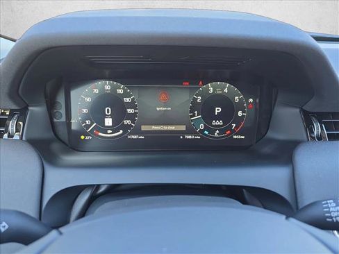 Used 2025 Land Rover Discovery Sport S image 20