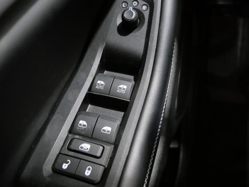 Used 2022 Jeep Grand Cherokee L Limited w/ Luxury Tech Group II image 13