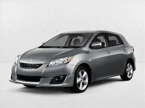 Used 2010 Toyota Matrix image 1