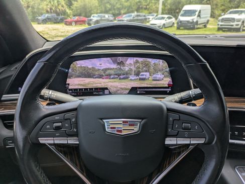 Used 2022 Cadillac Escalade ESV Luxury RWD image 22