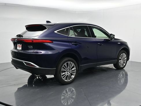 Used 2021 Toyota Venza Limited w/ Carpet Mat Package (TMS) AWD/4WD image 8