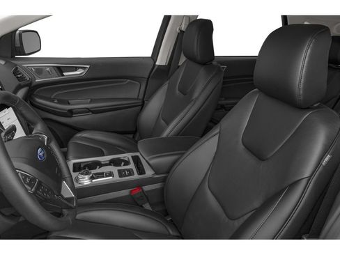 Used 2024 Ford Edge Titanium AWD/4WD image 7