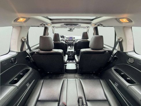 Used 2017 Honda Pilot Elite image 6