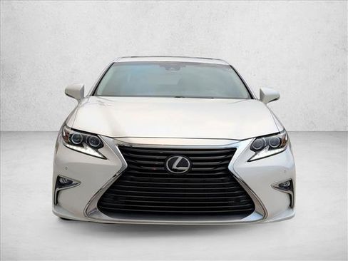 Used 2018 Lexus ES 350 w/ Luxury Package w/Wood Trim FWD image 8