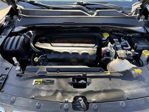 Used 2022 Jeep Compass Latitude w/ Convenience Group image 27