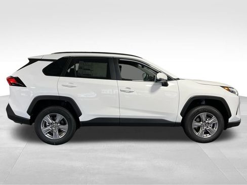 New 2025 Toyota RAV4 XLE image 6