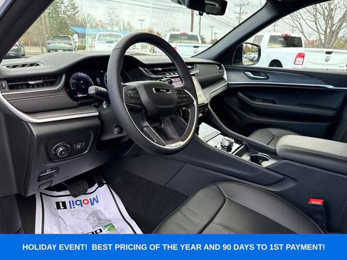 New 2025 Jeep Grand Cherokee Limited w/ Luxury Tech Group II image 14