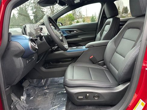 New 2026 Chevrolet Equinox EV LT image 19