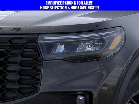 New 2026 Ford Explorer ST-Line w/ ST-Line Street Pack AWD/4WD image 18