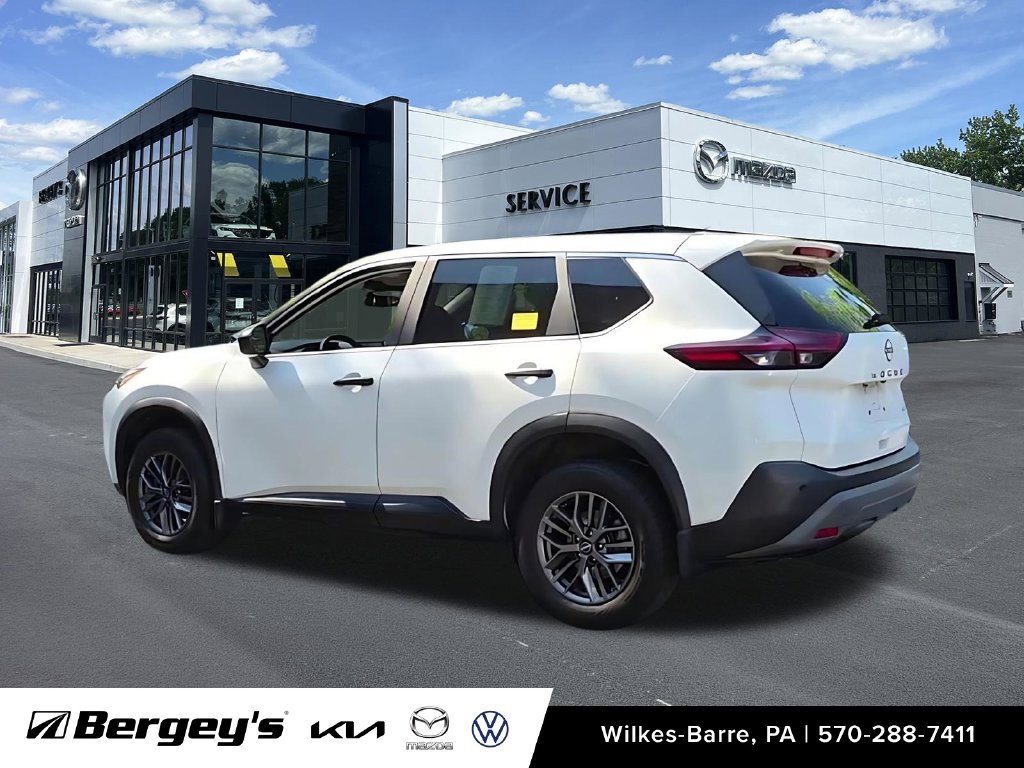 Used 2023 Nissan Rogue S AWD/4WD image 8