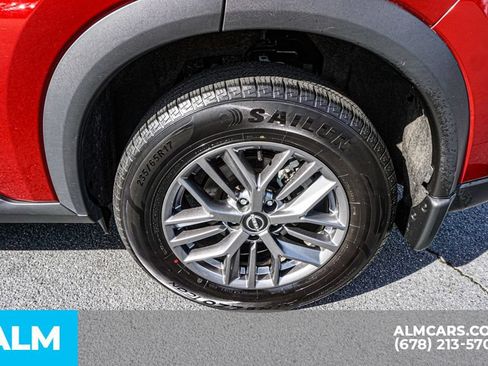 Used 2024 Nissan Rogue S AWD/4WD image 17