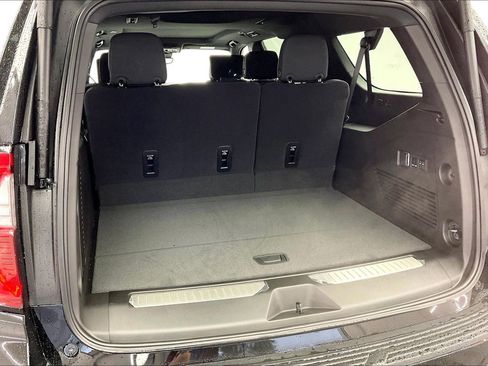 New 2026 GMC Yukon XL AT4 image 11