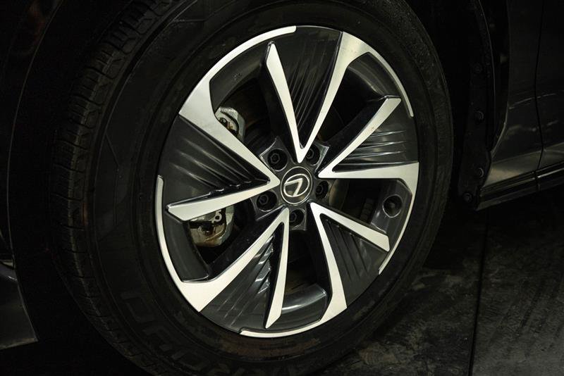 Used 2023 Lexus RZ 450e Premium w/ Technology Package AWD/4WD image 3