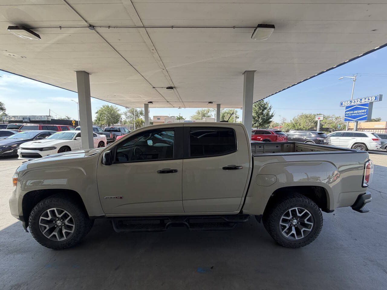 Used 2021 GMC Canyon AT4 w/ Driver Alert Package AWD/4WD image 5