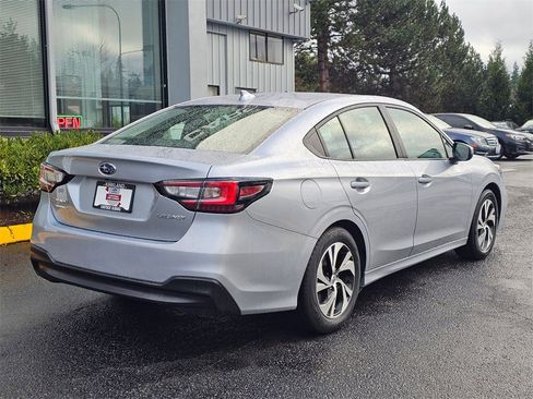 Used 2025 Subaru Legacy Premium image 7