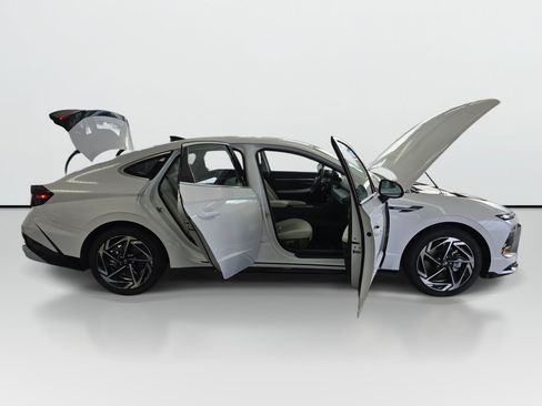 New 2026 Hyundai Sonata SEL AWD/4WD image 10