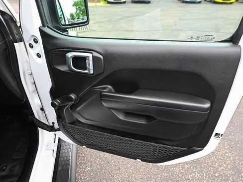 Used 2022 Jeep Wrangler Sport AWD/4WD image 22