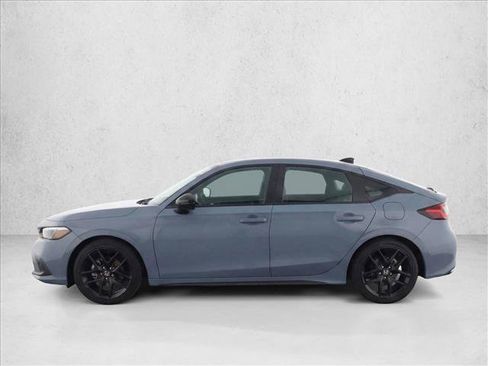 Used 2023 Honda Civic Sport image 4