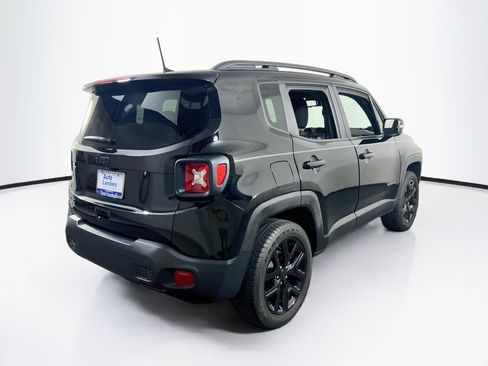 Used 2022 Jeep Renegade Altitude w/ Convenience Group AWD/4WD image 5