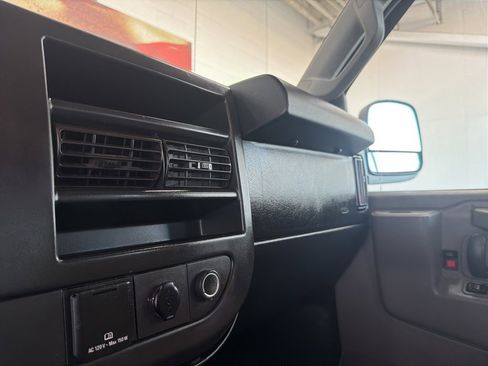 Used 2017 Chevrolet Express 2500 LS image 22