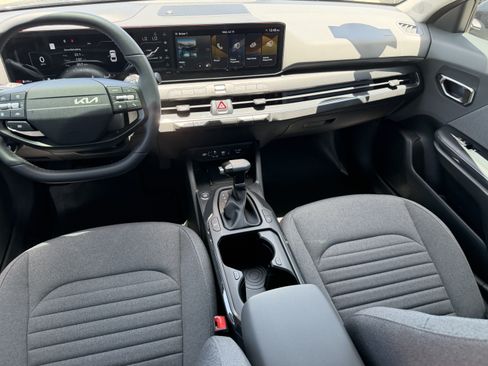 Used 2025 Kia K4 EX FWD image 15