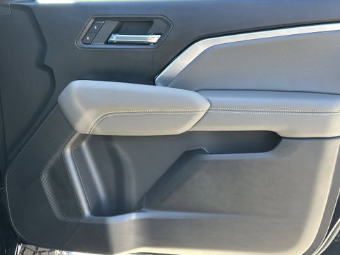 New 2026 Chevrolet Colorado ZR2 w/ Technology Package image 14