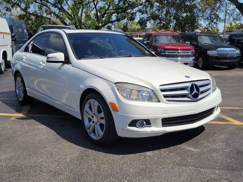 Used 2010 Mercedes-Benz C 300 Sedan image 3