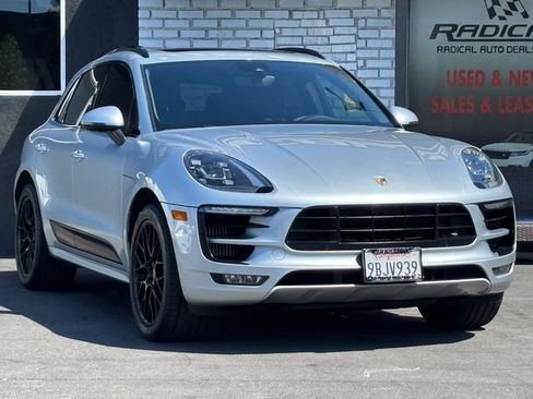 Used 2018 Porsche Macan GTS AWD/4WD image 6