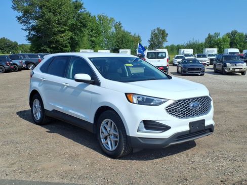 Certified 2023 Ford Edge SEL AWD/4WD image 8