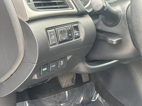Used 2017 Nissan Sentra SV image 19