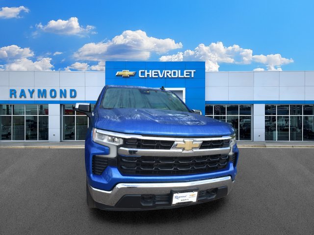 Used 2022 Chevrolet Silverado 1500 LT w/ Convenience Package II AWD/4WD image 9