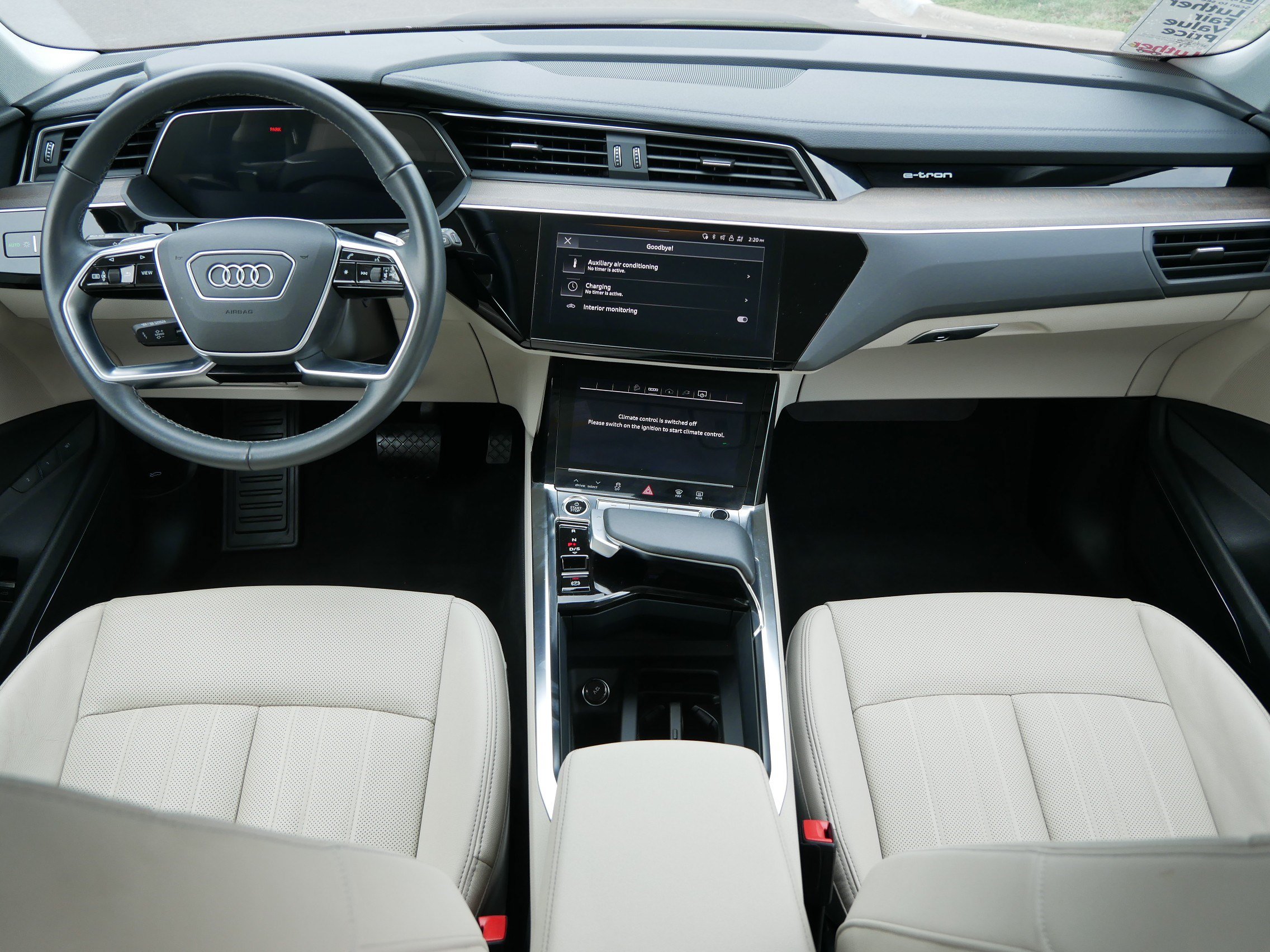 Used 2024 Audi Q8 e-tron Premium Plus w/ Premium Plus Package AWD/4WD image 10