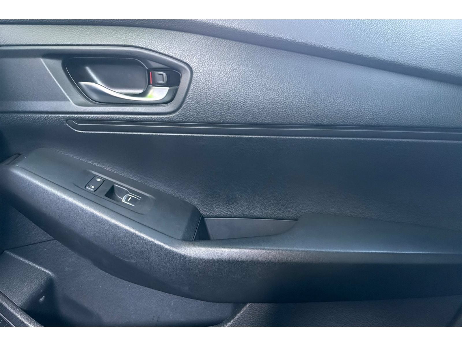 Used 2023 Honda Accord LX image 18