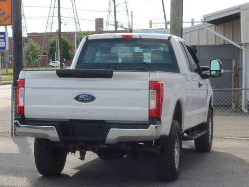 Used 2019 Ford F250 XL w/ STX Appearance Package AWD/4WD image 7
