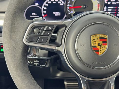 Used 2021 Porsche Cayenne GTS w/ Lightweight Sport Package image 20