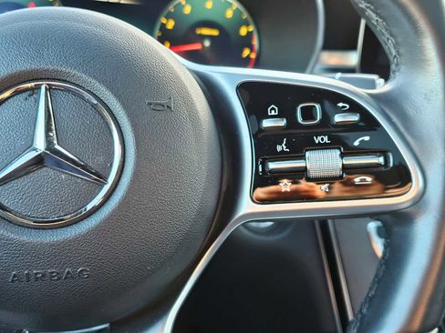 Used 2022 Mercedes-Benz GLC 300 GLC 300 image 31