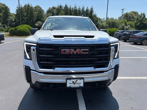 Used 2024 GMC Sierra 3500 Pro w/ Convenience Package AWD/4WD image 9