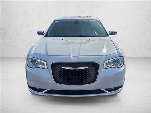 Used 2015 Chrysler 300 C w/ Harman/Kardon Audio Group image 2