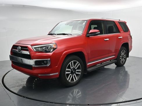 Used 2023 Toyota 4Runner Limited AWD/4WD image 4