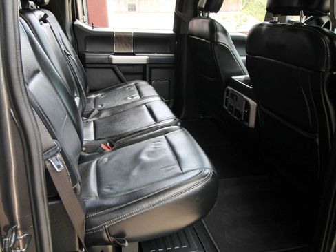 Used 2019 Ford F250 Lariat w/ Lariat Ultimate Package AWD/4WD image 44