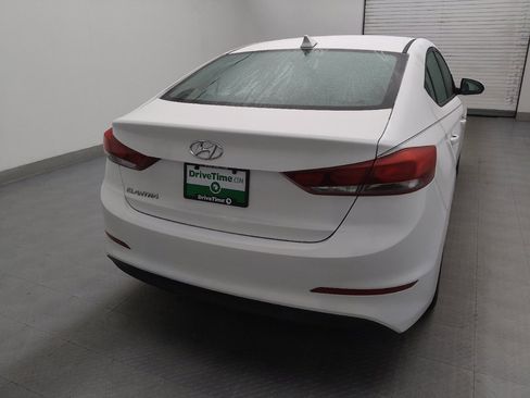 Used 2017 Hyundai Elantra SE image 7