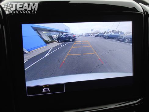 Used 2022 Chevrolet Traverse LT w/ LPO, Floor Liner Package image 16