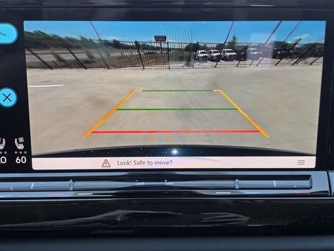 New 2026 Volkswagen Atlas SE FWD image 13