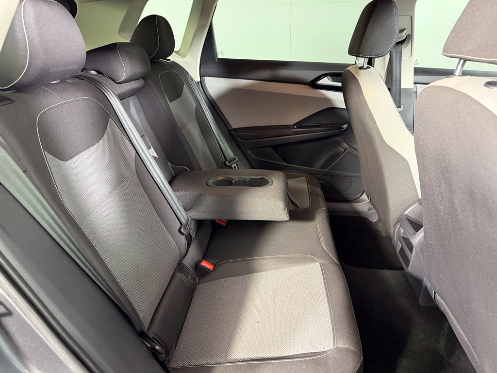 Used 2024 Volkswagen Taos S w/ MDO Package FWD image 19