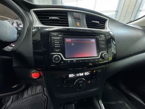 Used 2018 Nissan Sentra SV FWD image 16