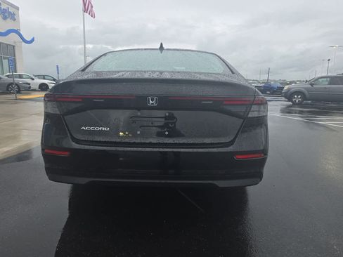 Certified 2023 Honda Accord EX image 4